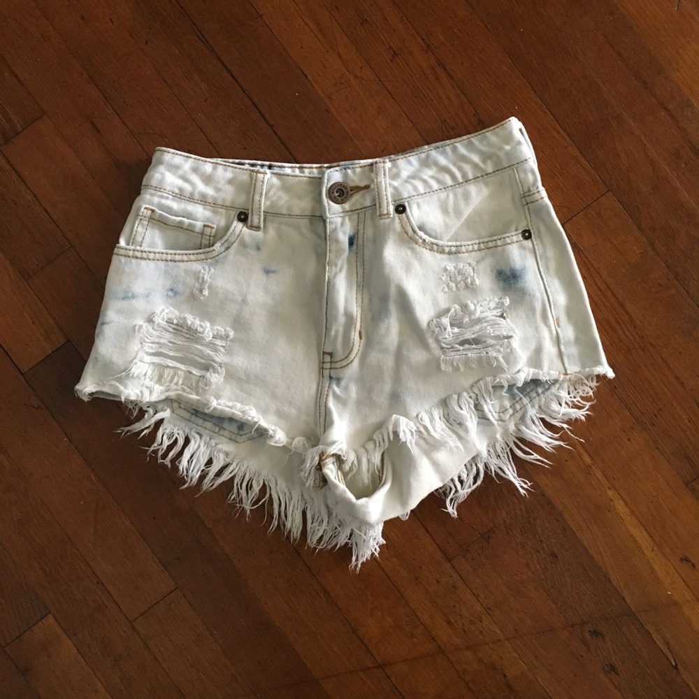 Bullhead High Waist Shorts